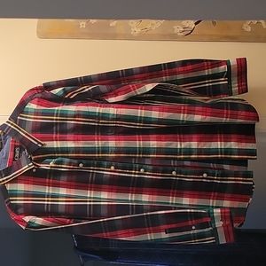 2 Mens XL  shirts